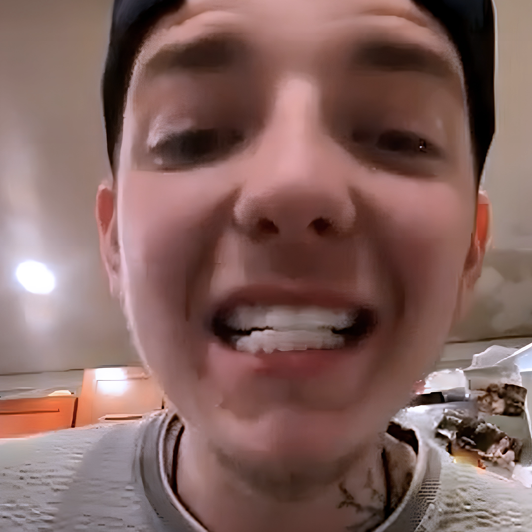 This smile is a 10/10!